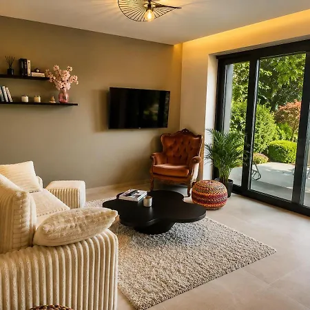 Appartement Charming With Pool And Panoramic View *